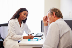 Banyan-blog-doctor-sick-patient-800 Doctor with sick patient